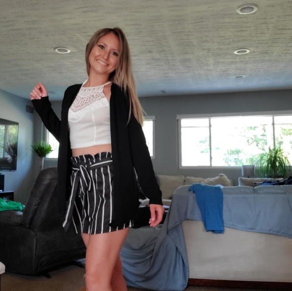 Meet your Posher, Rachel - Picture 3 of 3